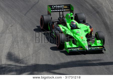 롱 비치-4 월 17 일: 대 니 카 패트릭 드라이버는 #7의 팀 GoDaddy Andretti Autosport Dallara 혼다