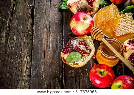 Jewish Autumn Rosh Hashana Celebration. Traditional Products For The Celebration Of Rosh Hashanah - 