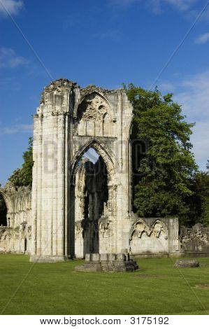 セント メリーズ修道院博物館ガーデン、ニューヨークでの遺跡