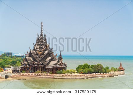 Wood Sanctuary Of Truth On Sea Background, In Pattaya, Chonburi, Thailand