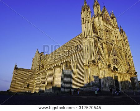 20 July 2019-orvieto-italy-the Beautiful Cathedral Of Orvieto At Sunset