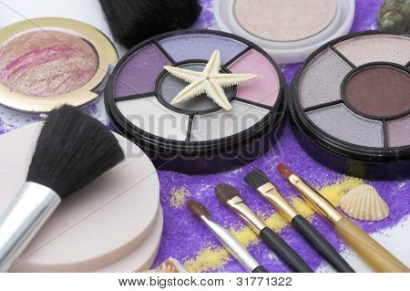 cosméticos y maquillaje cepillo
