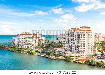 Miami, Usa - September 06, 2014 : View Of Luxury Apartments In Fisher Island On September 06, 2014 I