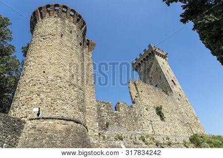 Medieval Castle Of Castelnuovo Magra, La Spezia, Liguria, Italy,  Historic Town In Lunigiana