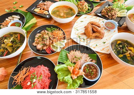 Table Food Served On Plate / Tradition Northeast Food Isaan Delicious On Plate With Fresh Vegetables