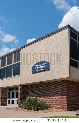 Communication Technologies Building At University Of Wisconsin–stout