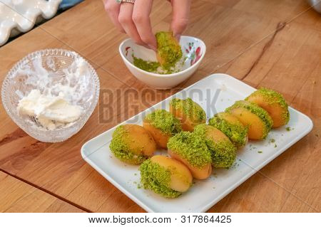 Turkish Stuffed Turkish Apricots