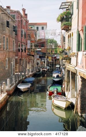 Wohn-Kanal In Venedig