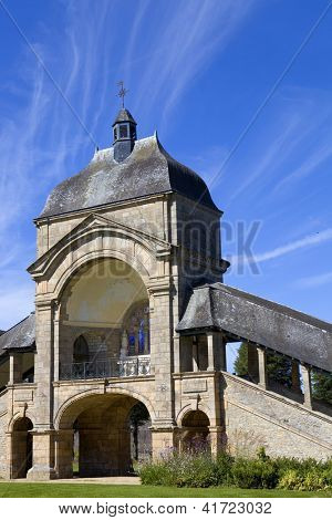 Saint anne d auray bazilika v Bretani, Francie