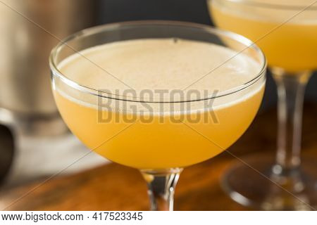 Refreshing Boozy Whiskey Daisy Cocktail