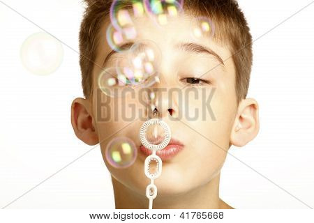 孩子玩玩泡沫