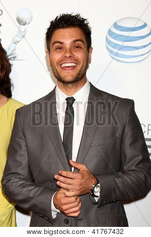 LOS ANGELES - JAN-31: Erik Valdez kommt bei der 44. NAACP Image Awards auf dem Shrine Auditorium-o