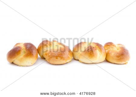 Petit pain sur fond blanc