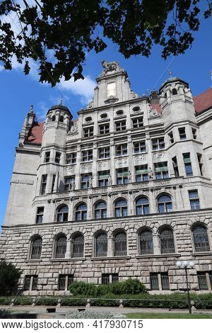 Leipzig City Hall. Architecture In Germany. New City Hall (neues Rathaus) In Historicism Architectur