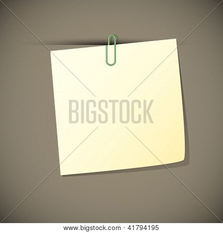 Green Read Note Paper With Paperclip,