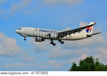 Labuan,malaysia-apr 23,2021:maskargo Airbus A330-200f Aircraft Id 9m-mua With General Electric Cf6-8