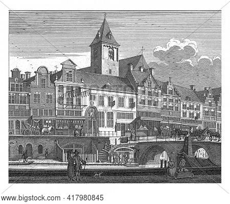 View of the Burgerweeshuis, the Regulierskerk and the Korenmarkt in Utrecht, Caspar Jacobsz. Philips, after Jan de Beijer, 1757 - 1758