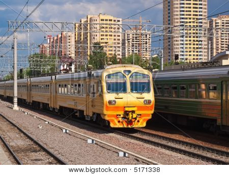 รถไฟชานเมือง