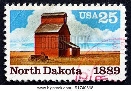Postage Stamp Usa 1989 Barn And Fields