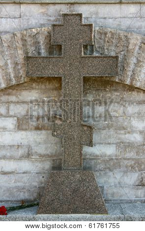 Cross