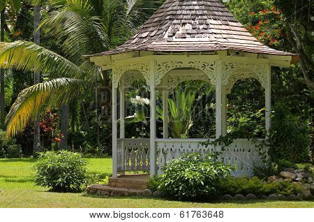 Gazebo in Shaw Park Botanical Gardens