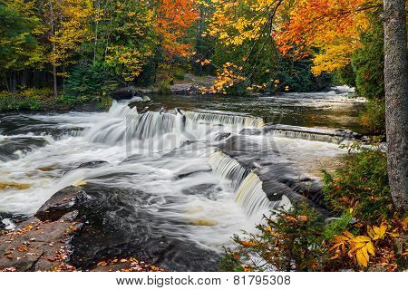 Upper Bond Falls In The Autumn