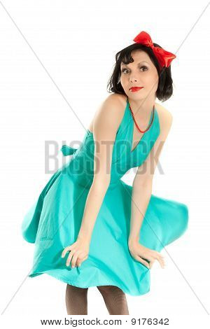 Krásná žena v kroji Snowwhite