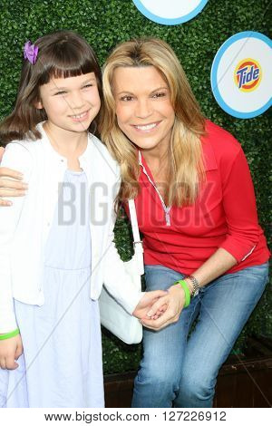 LOS ANGELES - APR 24:  Vanna White, granddaughter Kiara at the Safe Kids Day at the Smashbox Studios on April 24, 2016 in Culver City, CA