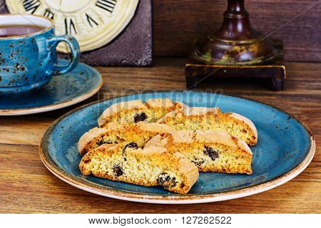 Kantuchchi with Almonds and Raisins, Biscotti Studio Photo