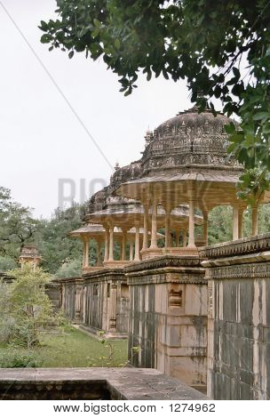 Tombes anciennes de Bundi en Inde