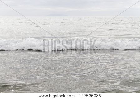 Beautiful white sea wave an dramatic splash