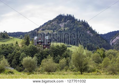 SROMOWCE NIZNE, POLAND - AUGUST 25: Mountain shelter on the trail to the top of Three Crowns Mountain on August 25, 2010 in Sromowce Nizne.