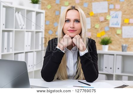 Face On Fists
