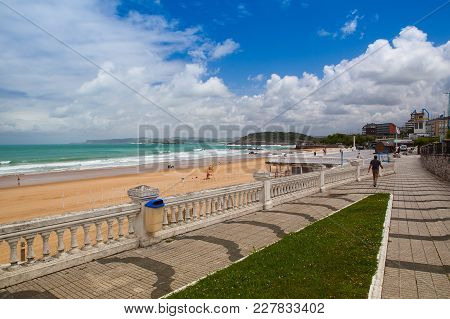 Santander, Spain -july 1, 2017: Sardinero Beach. Sardinero Is A Popular Beach Located In The Spanish