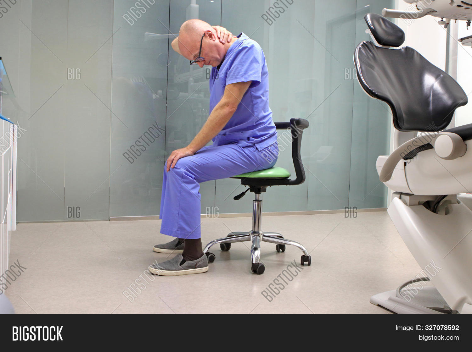 Neck Pain Dental Image & Photo (Free Trial) Bigstock