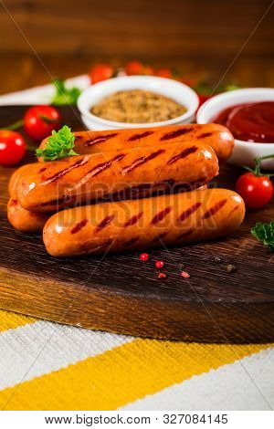 Grilled Smoked Knackwurst Bratwurst Sausages. Selective Focus.