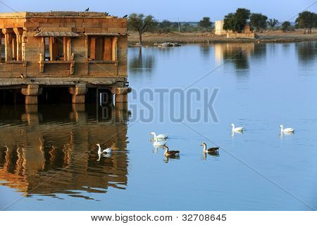Gadisagar jezero, Jaisalmer, Indie