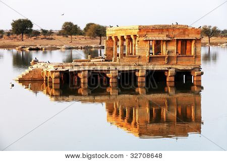 Gadisagar jezero, Jaisalmer, Indie