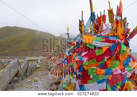 Tibetan Buddhist Temple In Laji Shan Qinghai Province China