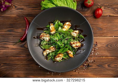 Ebi Wasabi Tiger Prawns In Batter With Fresh Spinach And Spicy Sweet Milko Wasabi Sauce