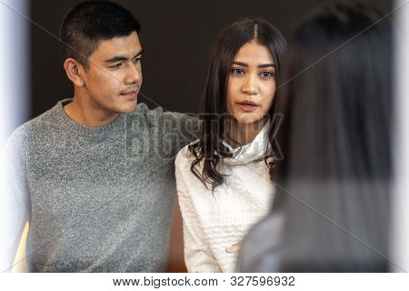 Asian Woman Professional Psychologist Doctor Giving The Consult To Lovers Patients Which Have Relati