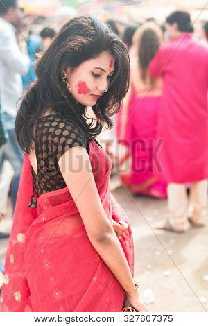 Kolkata, India - 8th October 2019; Women Participate In Sindur Khela At A Puja Pandal On The Last Da