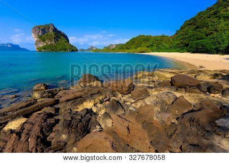 Rocky tropical beach in Ko Paluai island,, Thailand