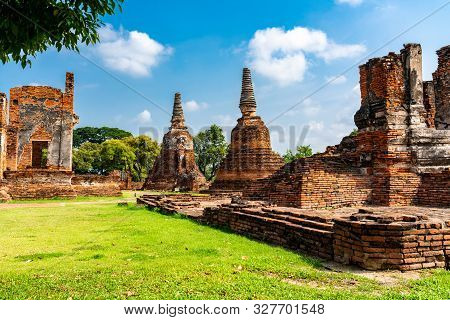 Temple Ruins At Wat Phra Si Sanphet In Ayutthaya Historical Park Thailand The Unesco World Heritage 