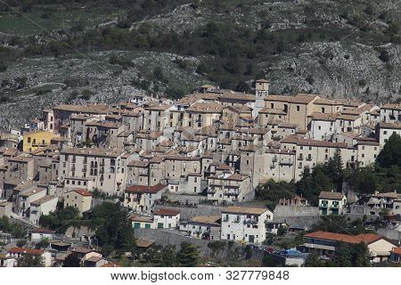 Barrea, Italy - 12 October 2019: Lake Barrea And The Mountain Village