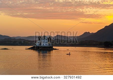 Sunset At Fateh Sagar Lake In Udaipur. Rajasthan. India