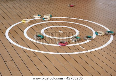 Quoits spil.