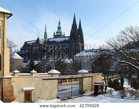 Zamek Praski zimą
