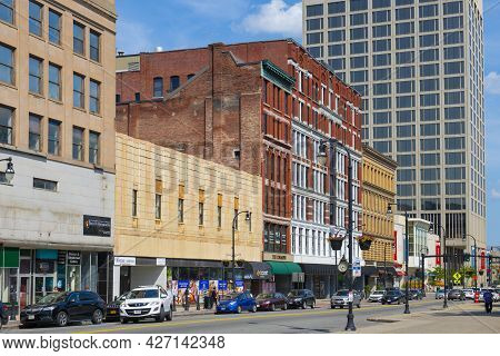 Worcester, Ma, Usa - Jul. 27, 2020: Historic Chase Building At 22 - 38 Front Street At Commercial St