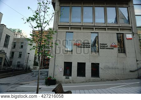 Montreal, Qc, Canada - 7-14-2021: Student Society Of Mcgill University Mctavish Street At Summer Day